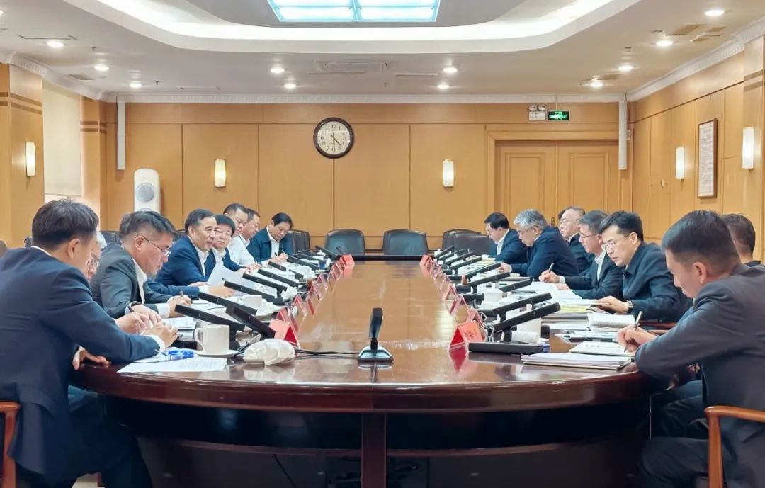 中國(guó)能建黨委書(shū)記、董事長(zhǎng)宋海良與遼寧省委常委、大連市委書(shū)記熊茂平會(huì)談