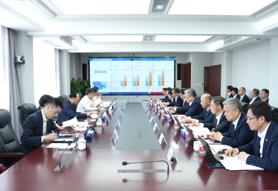 中國(guó)電建黨委書記、董事長(zhǎng)丁焰章赴上海片區(qū)子企業(yè)調(diào)研指導(dǎo)工作