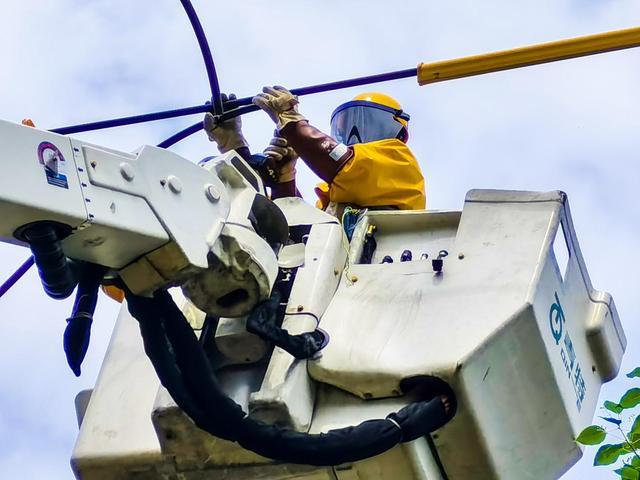 國網(wǎng)政和縣供電公司:強(qiáng)化供電保障 助力鄉(xiāng)村發(fā)展