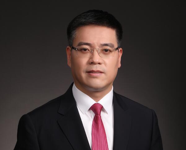 中國(guó)聯(lián)通黨組書(shū)記、董事長(zhǎng)陳忠岳：勇當(dāng)數(shù)字技術(shù)融合創(chuàng)新排頭兵