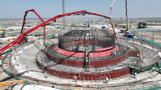 全球緯度最高、東北地區(qū)首座塔式光熱電站完成吸熱塔基礎(chǔ)澆筑