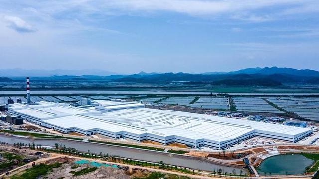 儲(chǔ)能“狂飆”,浙江這個(gè)小縣憑什么在萬億賽道里翻盤?