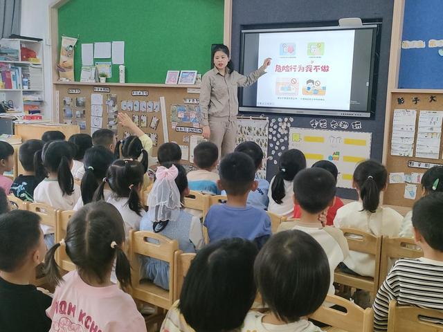 國網(wǎng)光澤縣供電公司電“亮”校園，安全“童”行