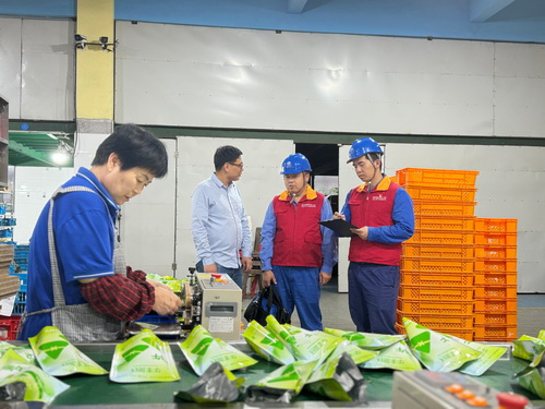 國(guó)網(wǎng)寧波供電公司海曙供電分公司:“電管家”上門(mén)獻(xiàn)策 助企降本增效