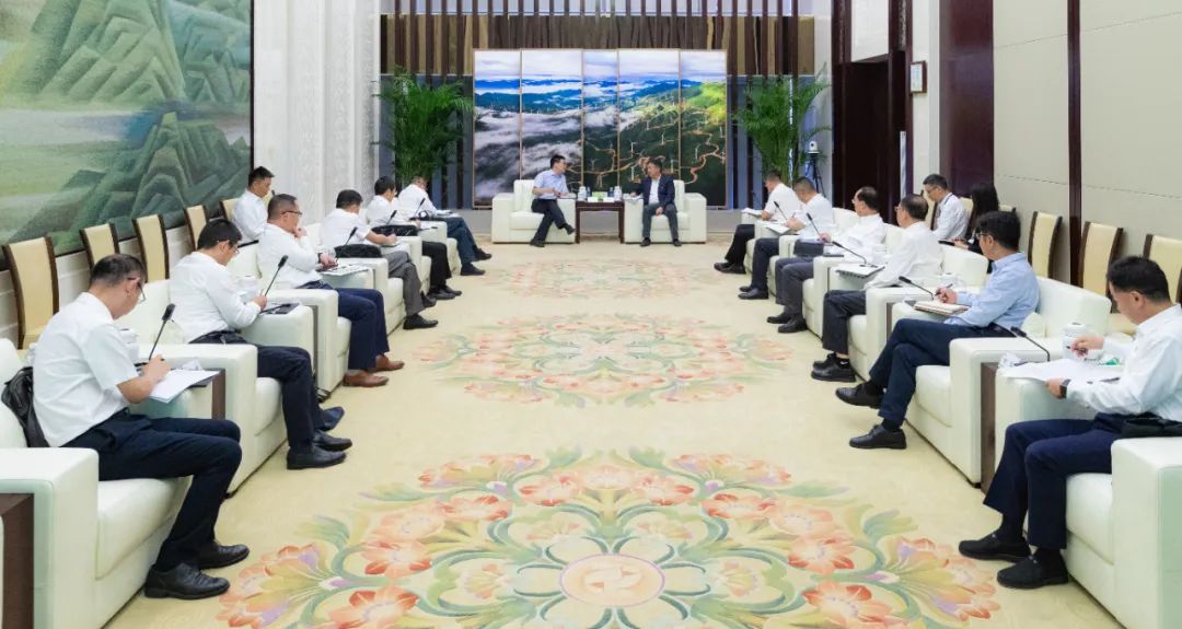 國家電投黨組書記、董事長劉明勝會見上海電氣黨委書記、董事長吳磊