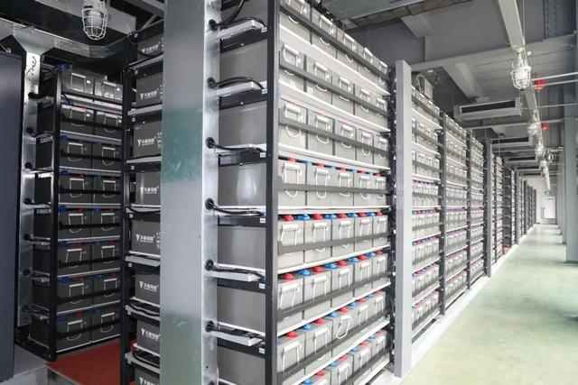 應(yīng)對用電高峰，小電池派上大用場