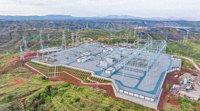 云南首個新能源送出變電站投運