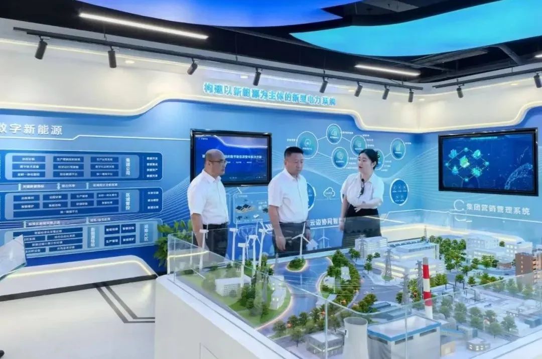 華電內(nèi)蒙古公司黨委書記、董事長那仁滿都拉與國電南自黨委書記、董事長經(jīng)海林會談交流