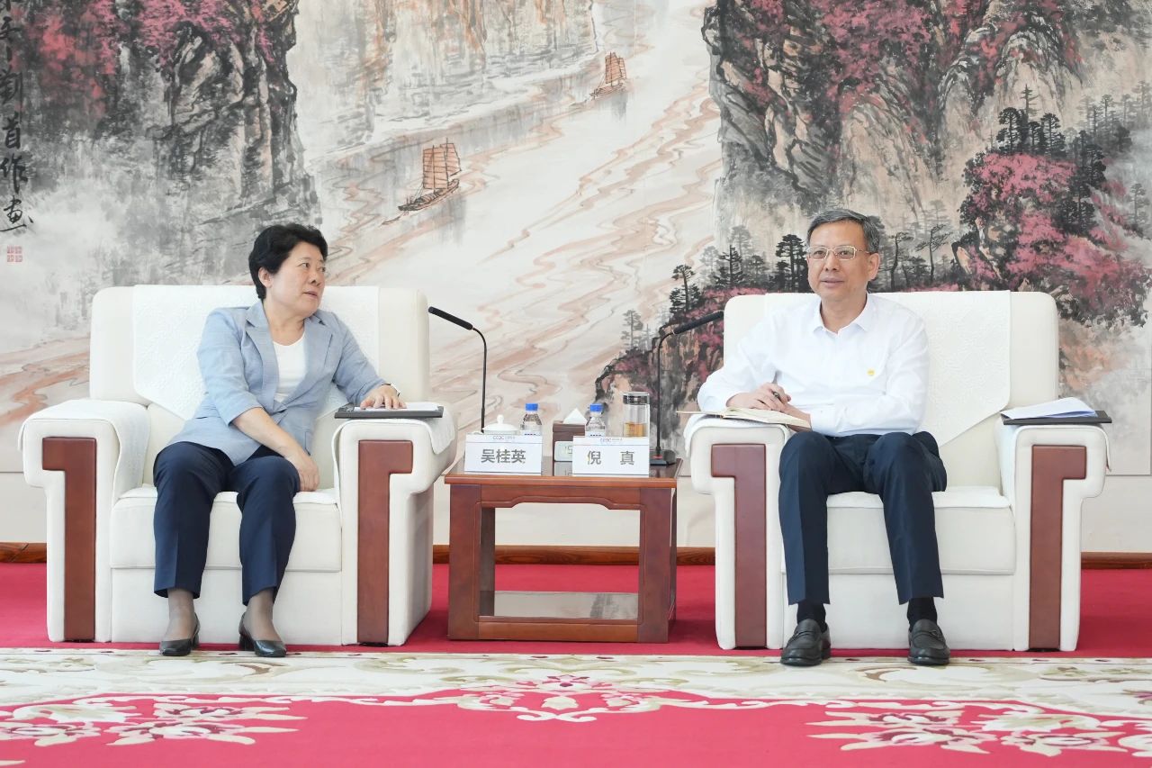 中國(guó)能建黨委副書(shū)記、總經(jīng)理倪真與湖南省委常委、長(zhǎng)沙市委書(shū)記吳桂英會(huì)談