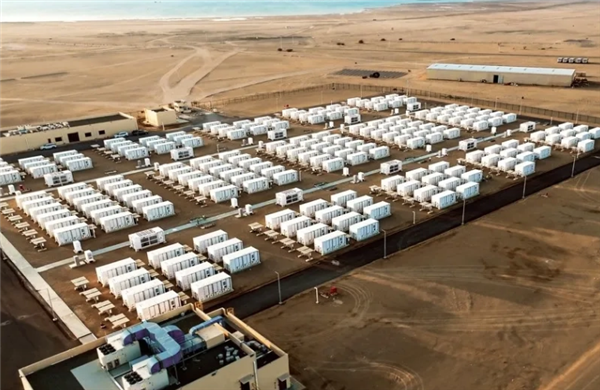 華為建立全球最大光儲微網(wǎng)電站“紅海”:年供電超10億度