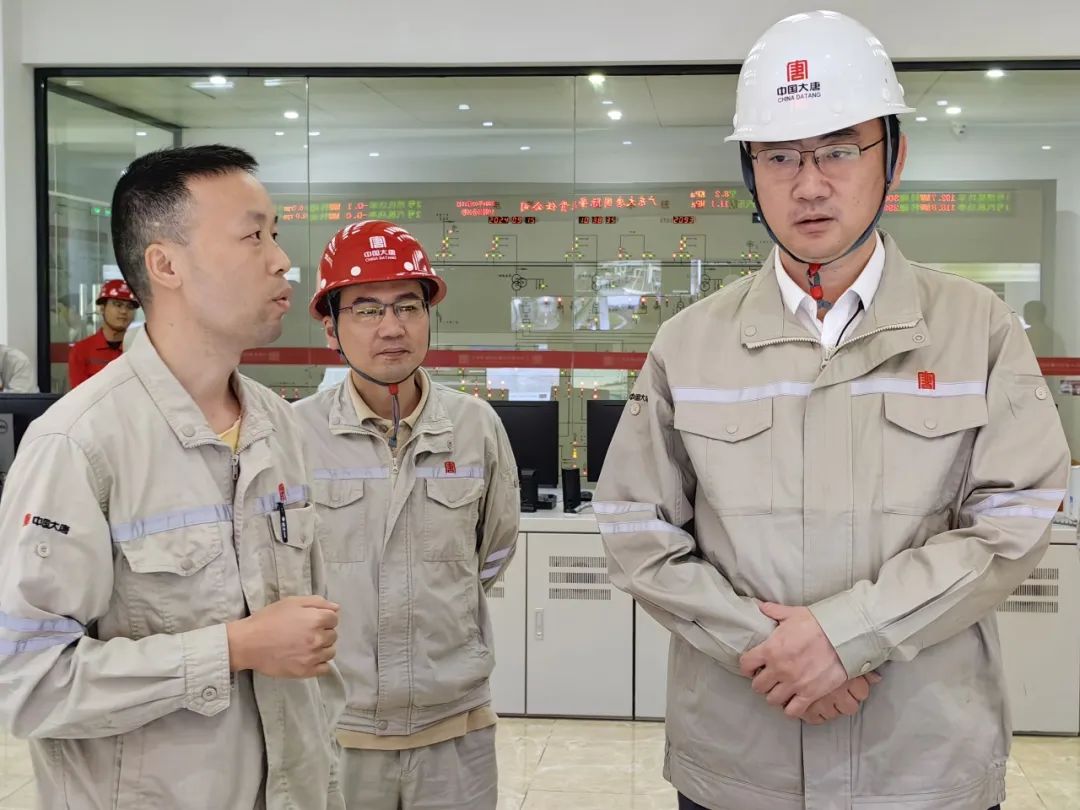 大唐廣東分公司總經(jīng)理孫書(shū)耀到肇慶熱電公司調(diào)研并慰問(wèn)一線(xiàn)干部職工