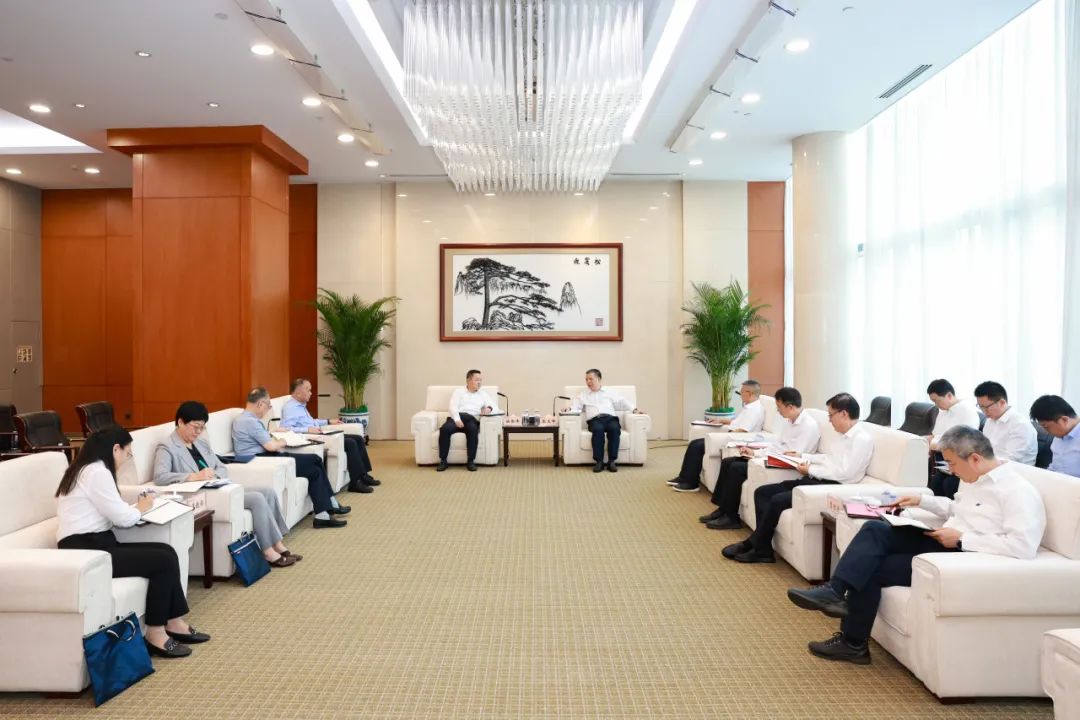 華能集團(tuán)公司總經(jīng)理張文峰會(huì)見中國(guó)國(guó)新董事長(zhǎng)徐思偉、總經(jīng)理莫德旺