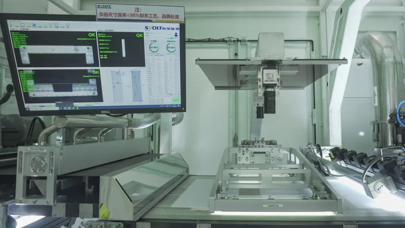 蜂巢能源全球首創(chuàng)熱復(fù)合飛疊技術(shù)，實(shí)現(xiàn)儲(chǔ)能短刀電芯高效高質(zhì)量生產(chǎn)