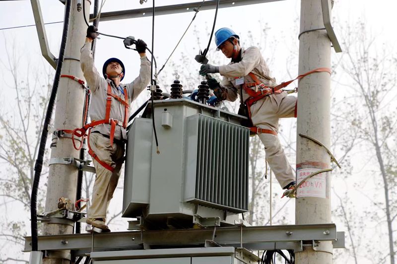 國(guó)網(wǎng)江蘇電力睢寧縣供電公司:更換變壓器保秋收可靠供電