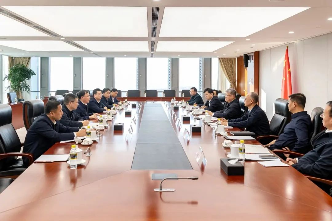 國家能源集團(tuán)黨組書記、董事長劉國躍與中國大唐黨組副書記、總經(jīng)理張傳江會談