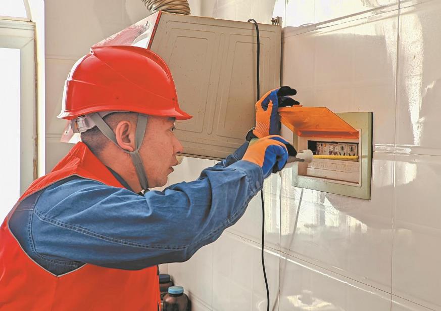 楊劍：“我們多操點(diǎn)心，客戶就多點(diǎn)方便”