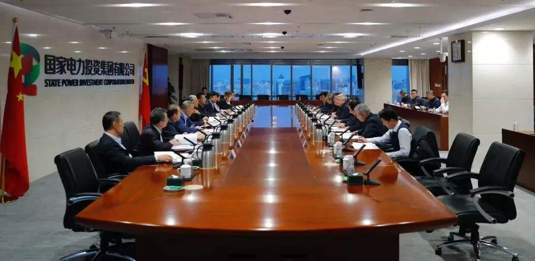 國(guó)家電投總經(jīng)理、黨組副書記栗寶卿會(huì)見(jiàn)東方電氣總經(jīng)理、黨組副書記張彥軍