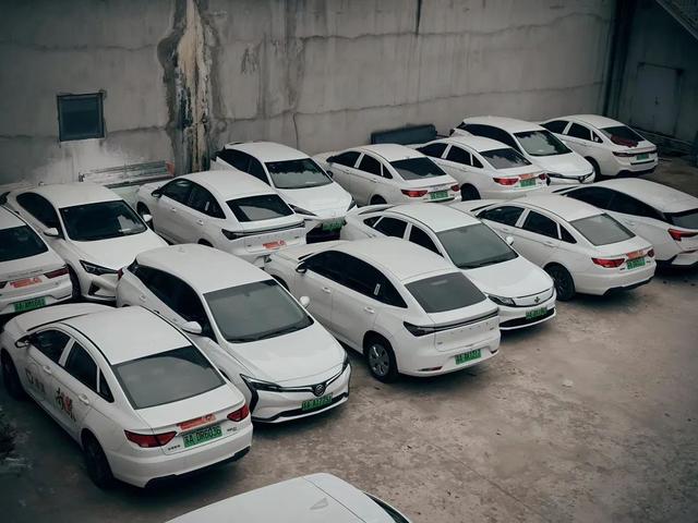 新能源網(wǎng)約車頻遭“拒?！保耙浑U(xiǎn)難求”難在哪?