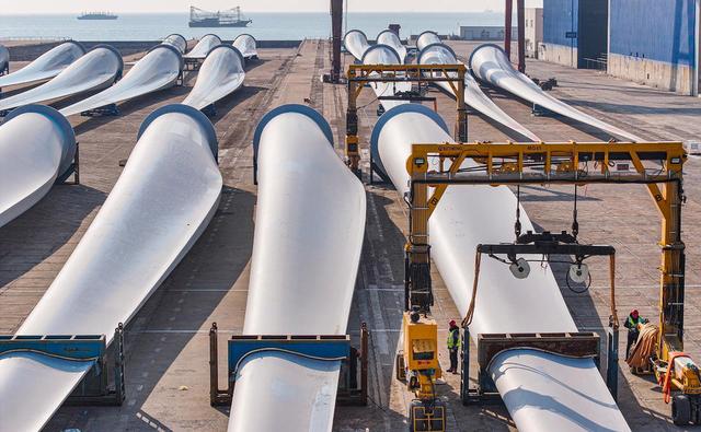 山東省加速發(fā)展海上風(fēng)電，超大型風(fēng)機源源不斷出海安裝