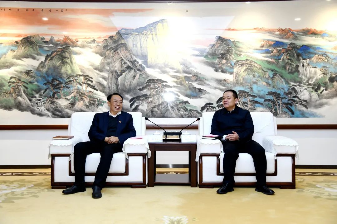 中國西電黨委書記、董事長趙永志會見大唐陜西發(fā)電有限公司黨委書記、董事長陳偉慶