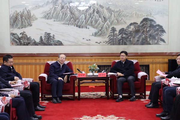 中國電建黨委常委、副總經(jīng)理徐鵬程拜會青海省委常委、副省長張錦剛