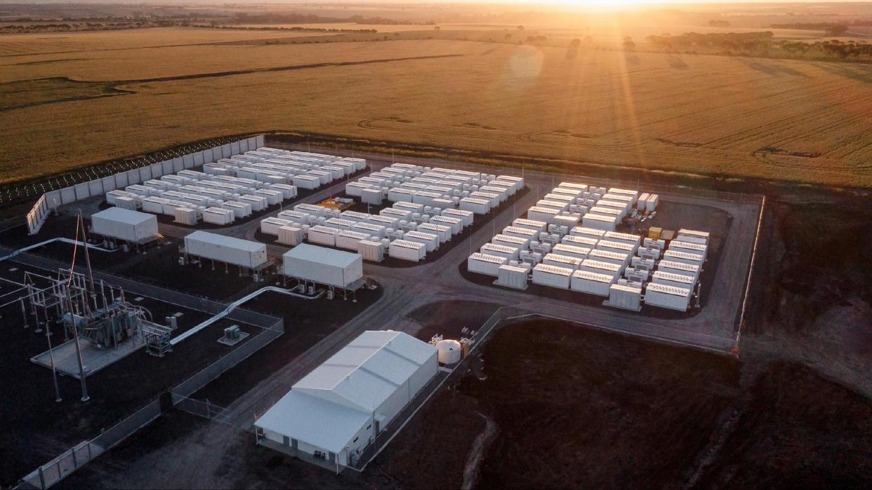 上海儲能超級工廠投產(chǎn)，馬斯克預(yù)測特斯拉能源業(yè)務(wù)將增長至少50%