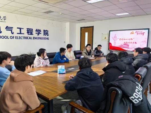 科技領(lǐng)航,由校到企——“重走初心之路”實(shí)踐團(tuán)實(shí)地走訪遼寧省電氣行業(yè)相關(guān)公司企業(yè)