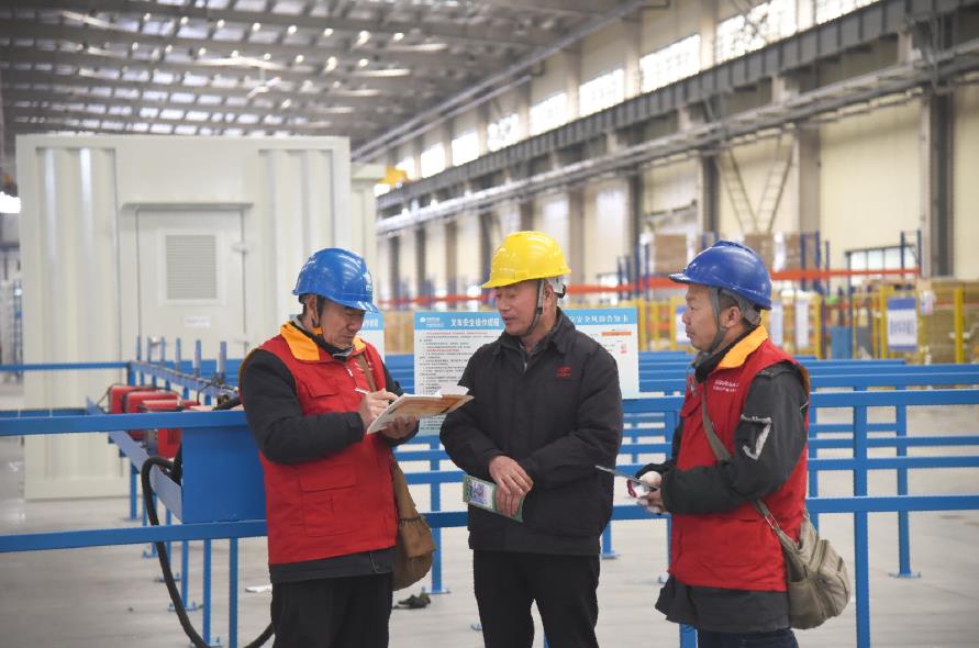 國網(wǎng)河南電力“滿格電”護航企業(yè)復工復產(chǎn)