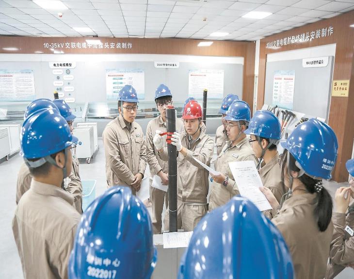 國(guó)網(wǎng)天津電力培訓(xùn)中心黨委開展專項(xiàng)行動(dòng)保障實(shí)訓(xùn)“零事故、零隱患、零傷害”