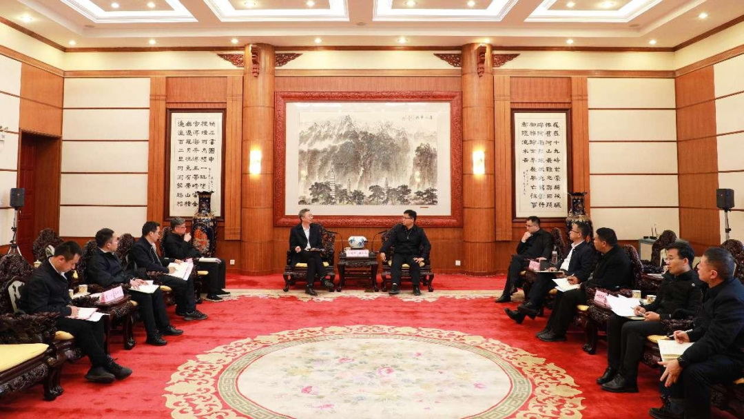 華能瀾滄江公司總經(jīng)理李健平拜會(huì)大理州州長(zhǎng)陳真永并主持召開(kāi)大理新能源項(xiàng)目推進(jìn)會(huì)