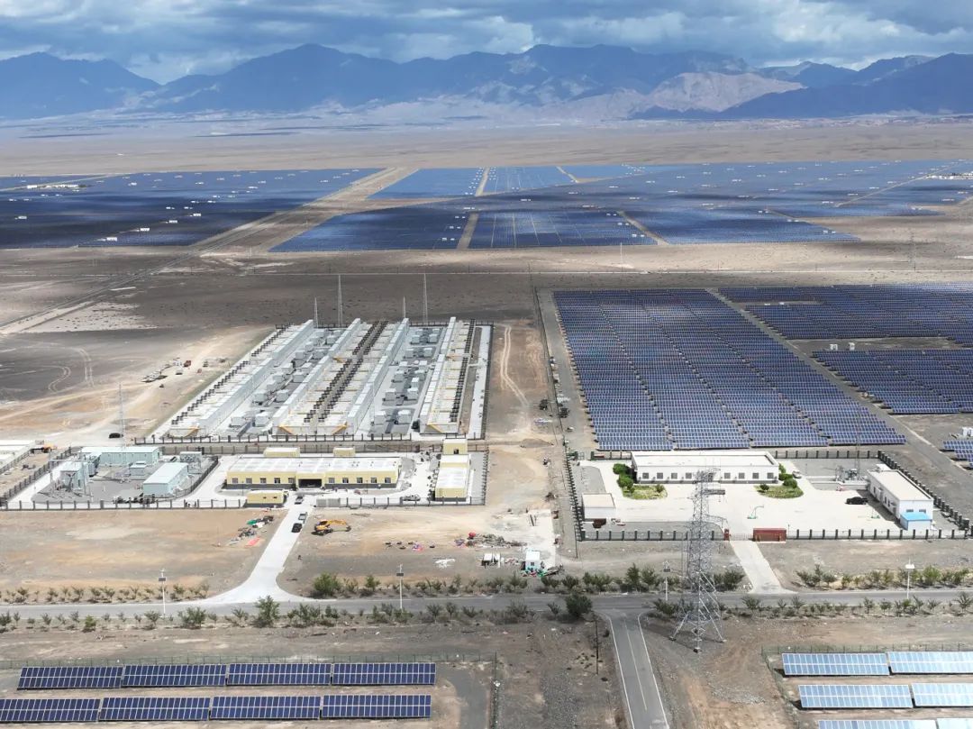 哈密石城子南“全釩液流”獨(dú)立儲(chǔ)能電站順利“上線(xiàn)”